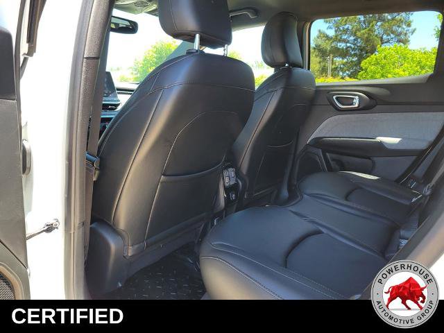 Used 2023 Jeep Compass Latitude AWD/4WD image 15