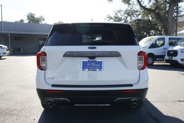 Certified 2023 Ford Explorer XLT w/ Equipment Group 202A RWD image 9