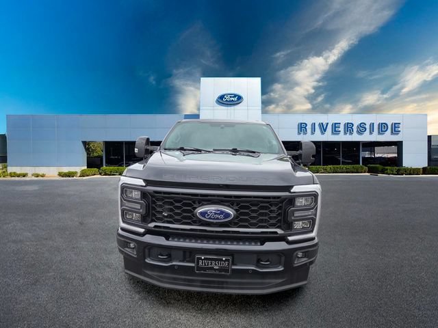 Certified 2023 Ford F250 Lariat w/ Lariat Ultimate Package AWD/4WD image 2