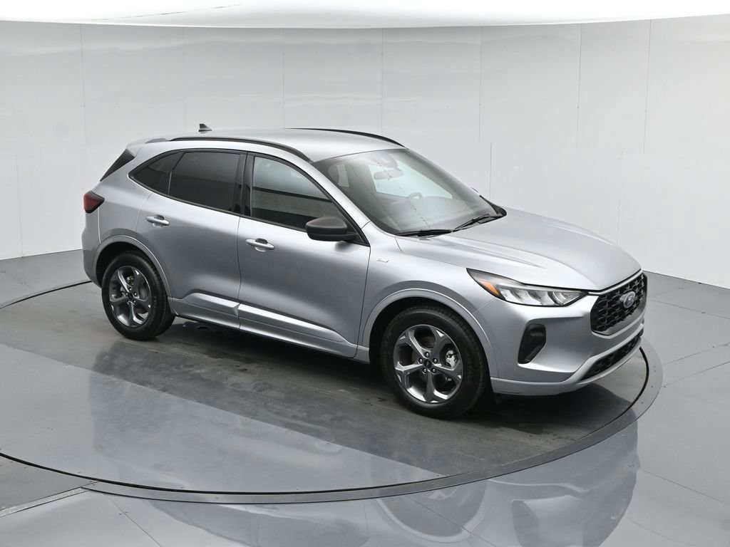 Certified 2024 Ford Escape ST-Line w/ Cold Weather Package image 3
