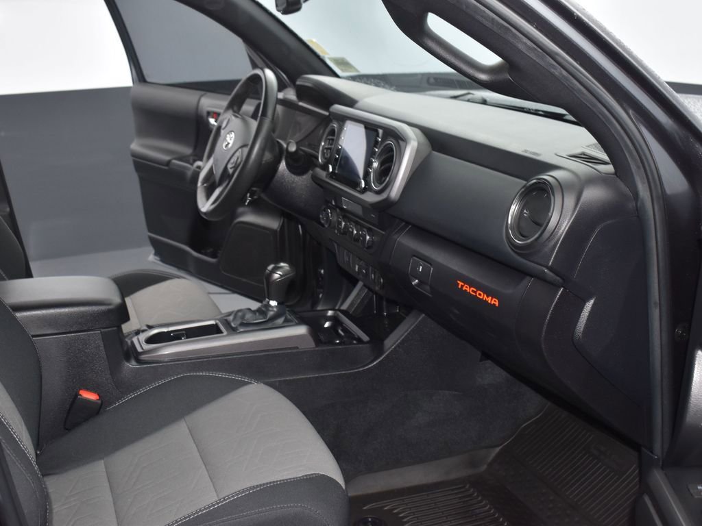 Used 2023 Toyota Tacoma TRD Off-Road image 16