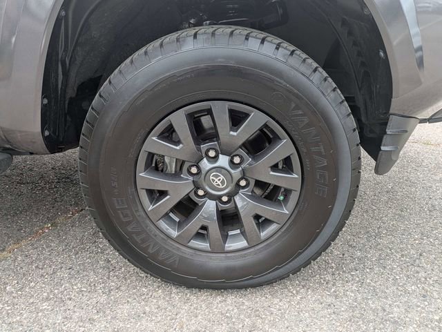 Used 2021 Toyota Tacoma SR5 image 12
