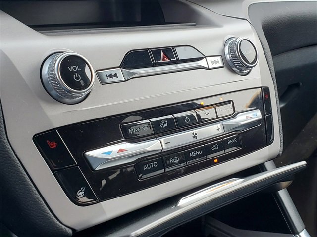 Certified 2023 Ford Explorer XLT w/ Equipment Group 202A image 22