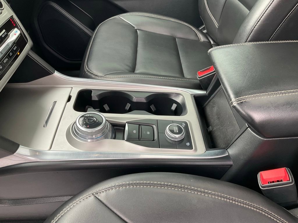 Certified 2022 Ford Explorer XLT w/ Equipment Group 202A image 13