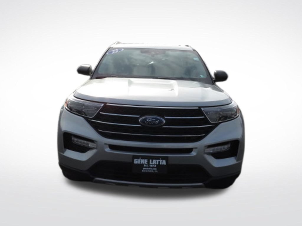 Certified 2022 Ford Explorer XLT w/ Equipment Group 202A AWD/4WD image 11
