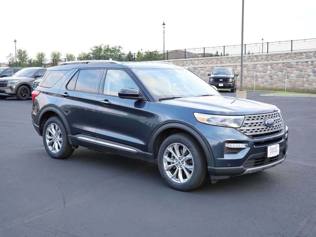 Certified 2023 Ford Explorer Limited AWD/4WD image 4
