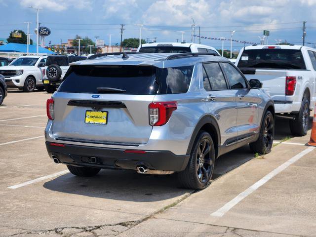 Certified 2024 Ford Explorer ST-Line w/ Class IV Trailer Tow Package RWD image 6