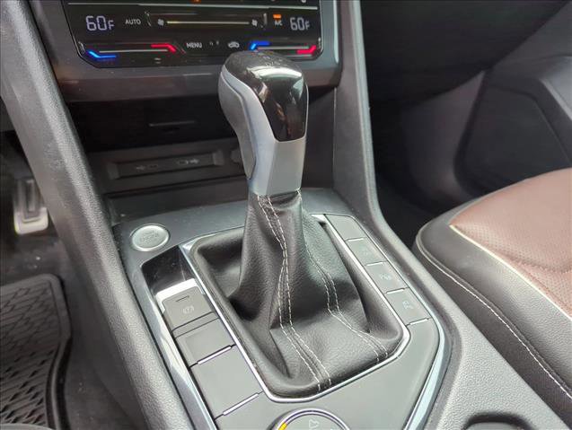 Used 2024 Volkswagen Tiguan SEL R-Line AWD/4WD image 10