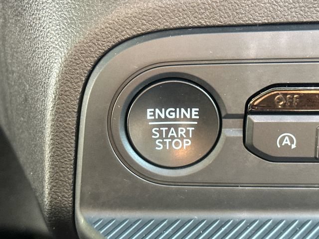 Certified 2025 Ford Bronco Sport Outer Banks w/ Outer Banks Tech Package+ AWD/4WD image 38