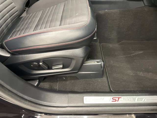 Certified 2025 Ford Explorer ST-Line image 12