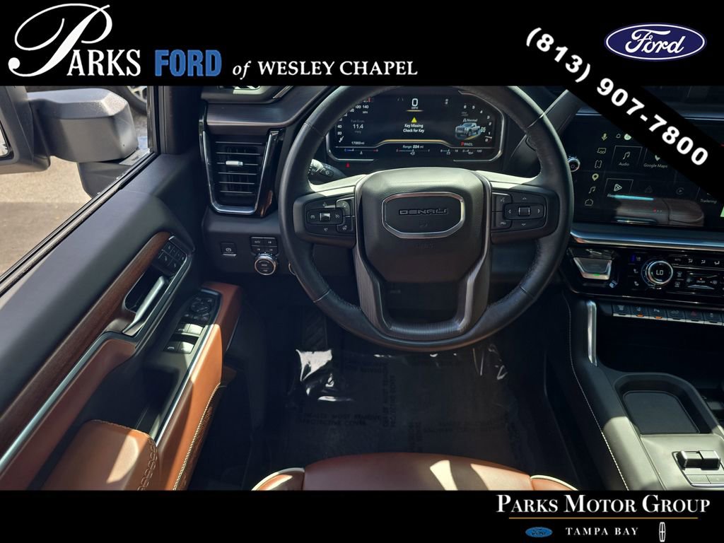 Used 2025 GMC Sierra 2500 Denali Ultimate AWD/4WD image 11