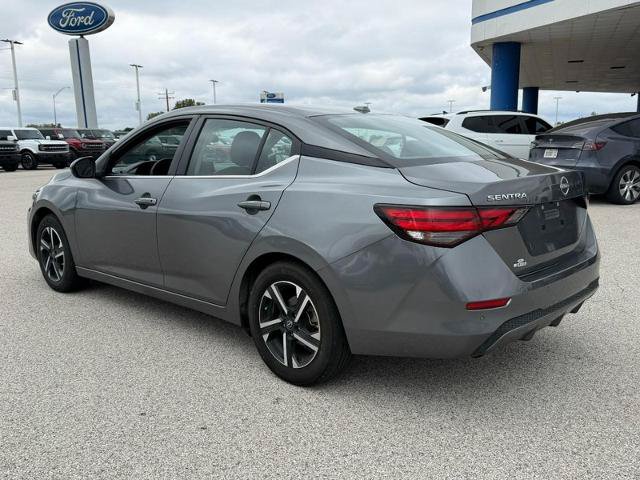 Used 2025 Nissan Sentra SV FWD image 3