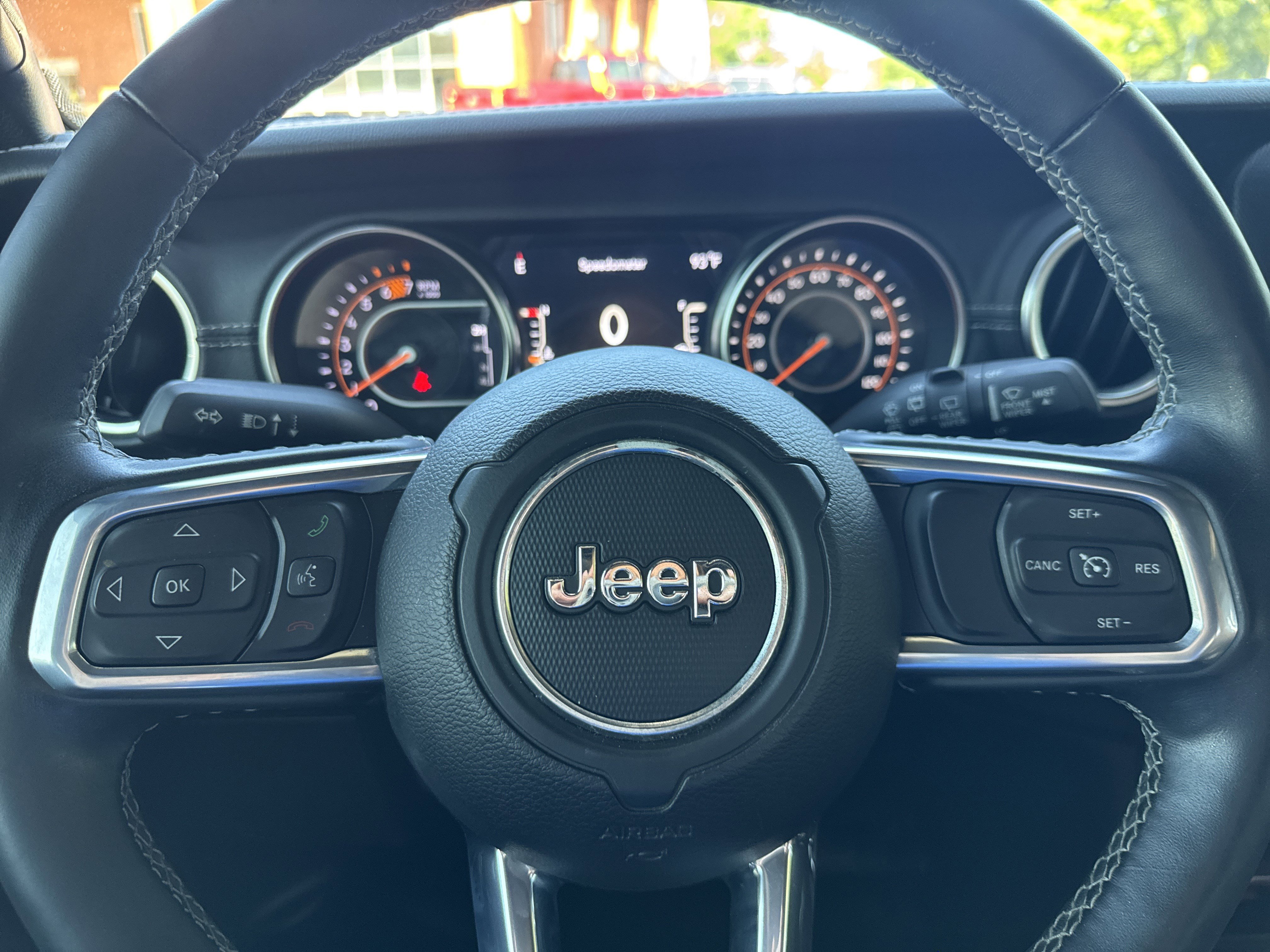 Used 2021 Jeep Wrangler Unlimited Sahara AWD/4WD image 15