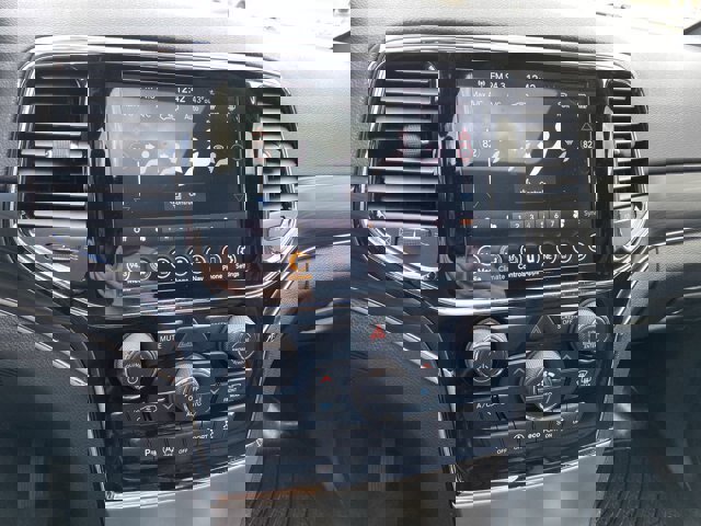 Used 2020 Jeep Grand Cherokee Limited image 18