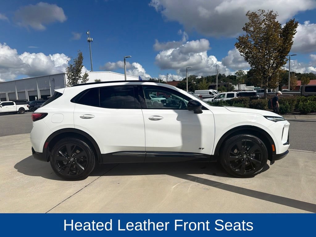 Used 2025 Buick Envision Sport Touring AWD/4WD image 2