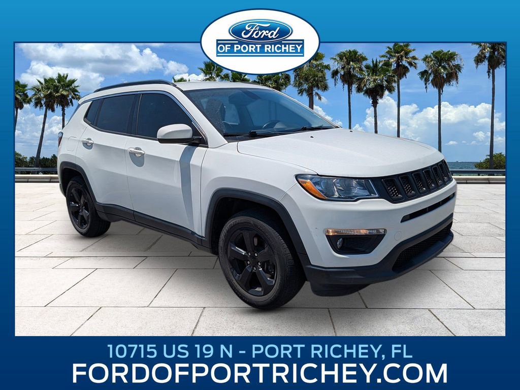 Used 2018 Jeep Compass Latitude FWD image 1