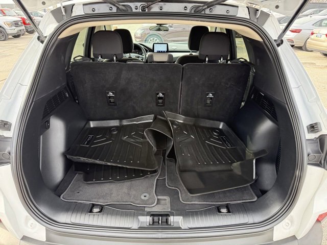 Certified 2020 Ford Escape SE image 10