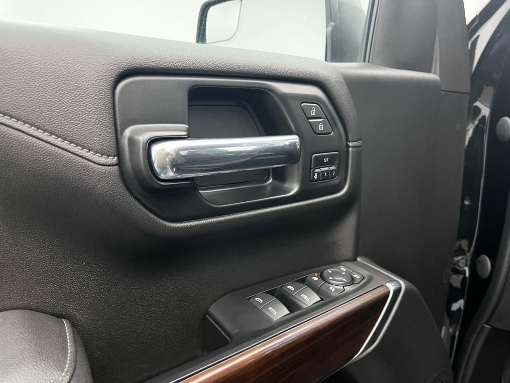 Used 2021 GMC Sierra 1500 SLT image 17