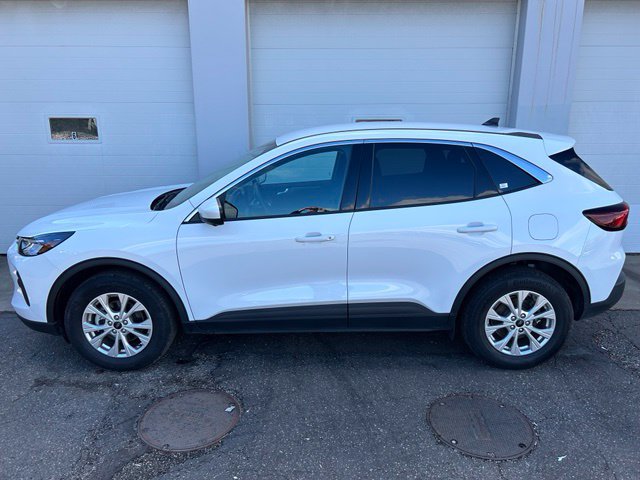 Certified 2023 Ford Escape Active w/ Tech Pack #2 AWD/4WD image 3