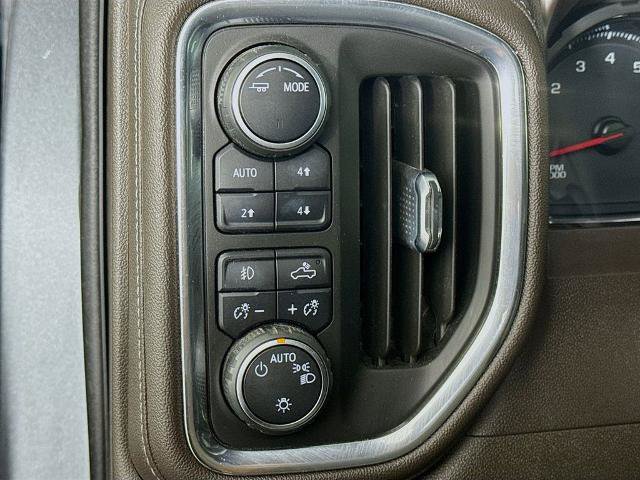 Used 2021 Chevrolet Silverado 1500 LT Trail Boss w/ LPO, Dark Essentials Package AWD/4WD image 10