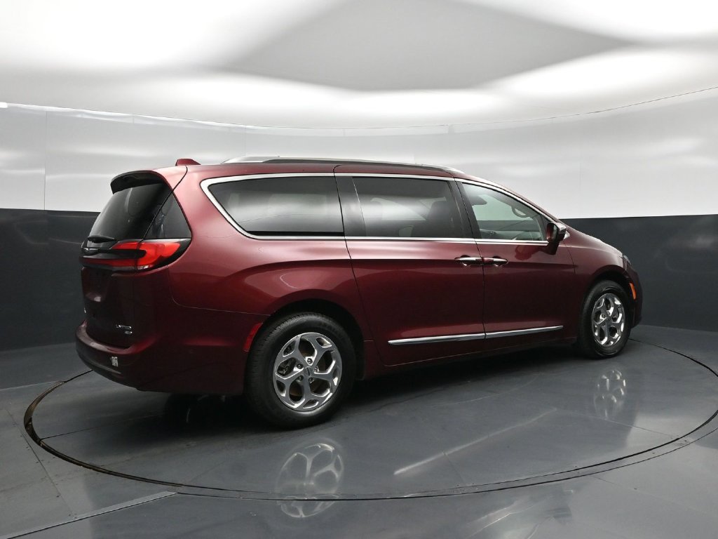 Used 2021 Chrysler Pacifica Limited w/ Premium & Safety Sphere Group AWD/4WD image 26