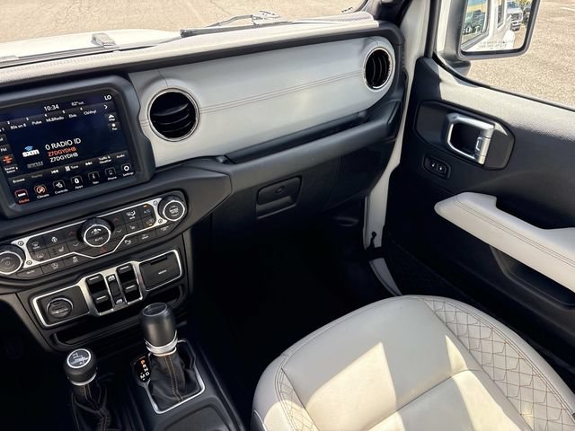 Used 2021 Jeep Gladiator Overland AWD/4WD image 14