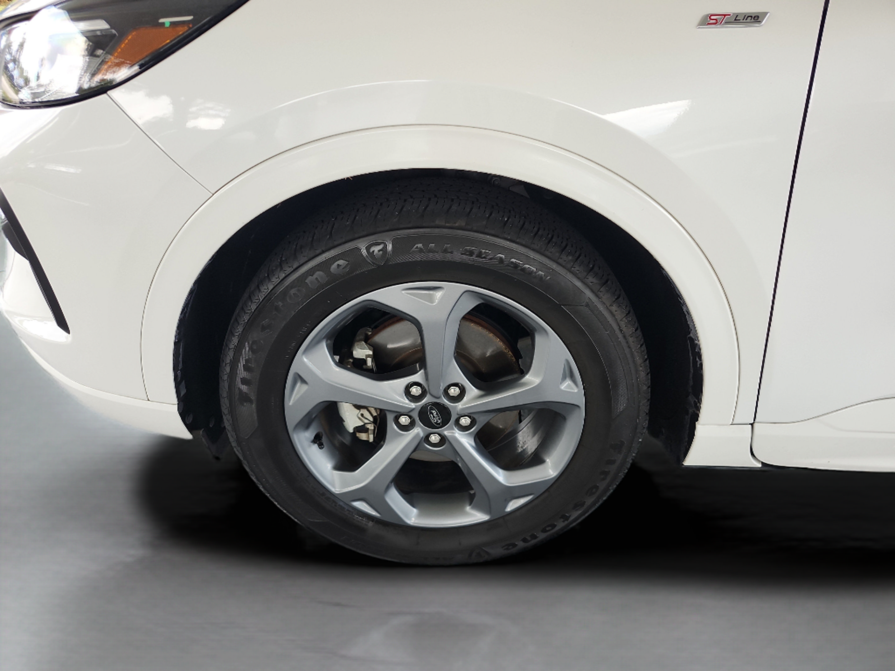 Certified 2023 Ford Escape ST-Line FWD image 29