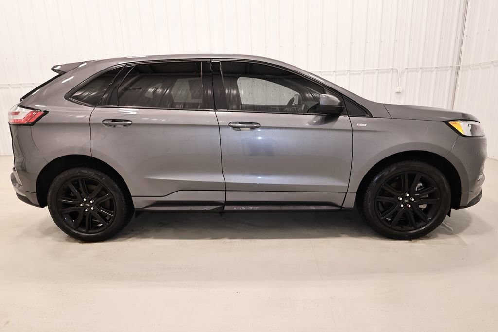 Certified 2023 Ford Edge ST-Line image 9