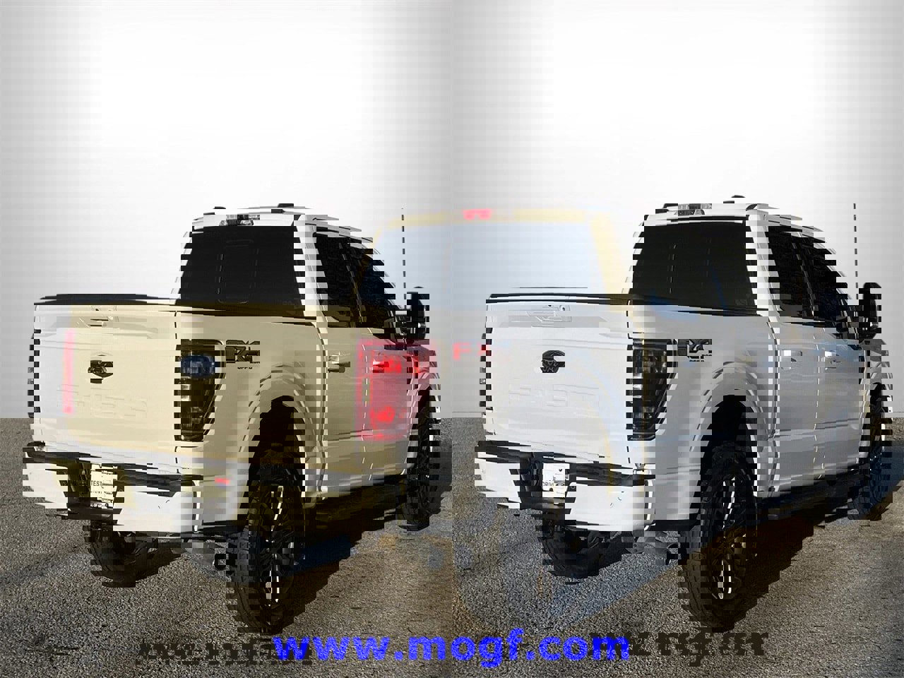 Certified 2022 Ford F150 XLT w/ Equipment Group 302A High image 3