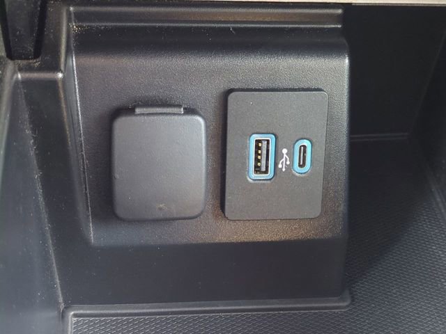 Certified 2020 Ford Explorer Platinum image 23