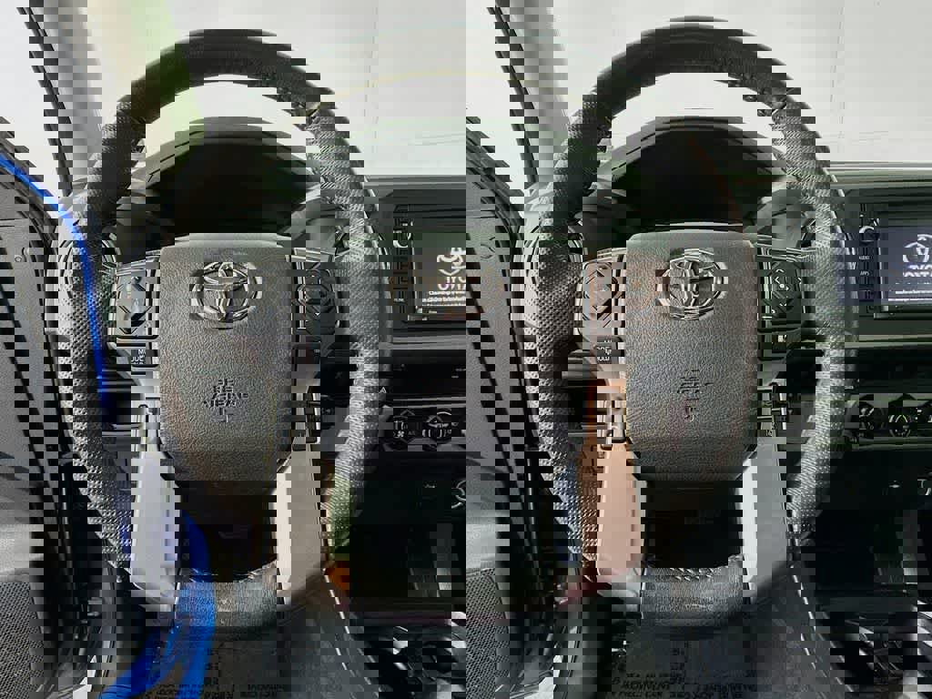 Used 2018 Toyota Tacoma SR5 image 18