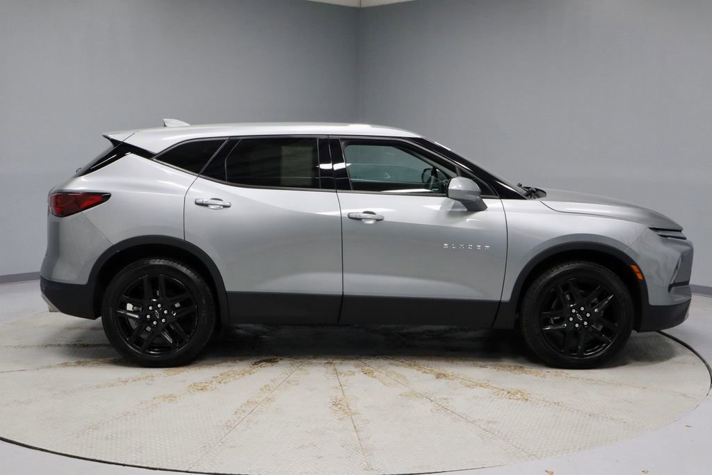 Used 2023 Chevrolet Blazer LT w/ Driver Confidence Package AWD/4WD image 5