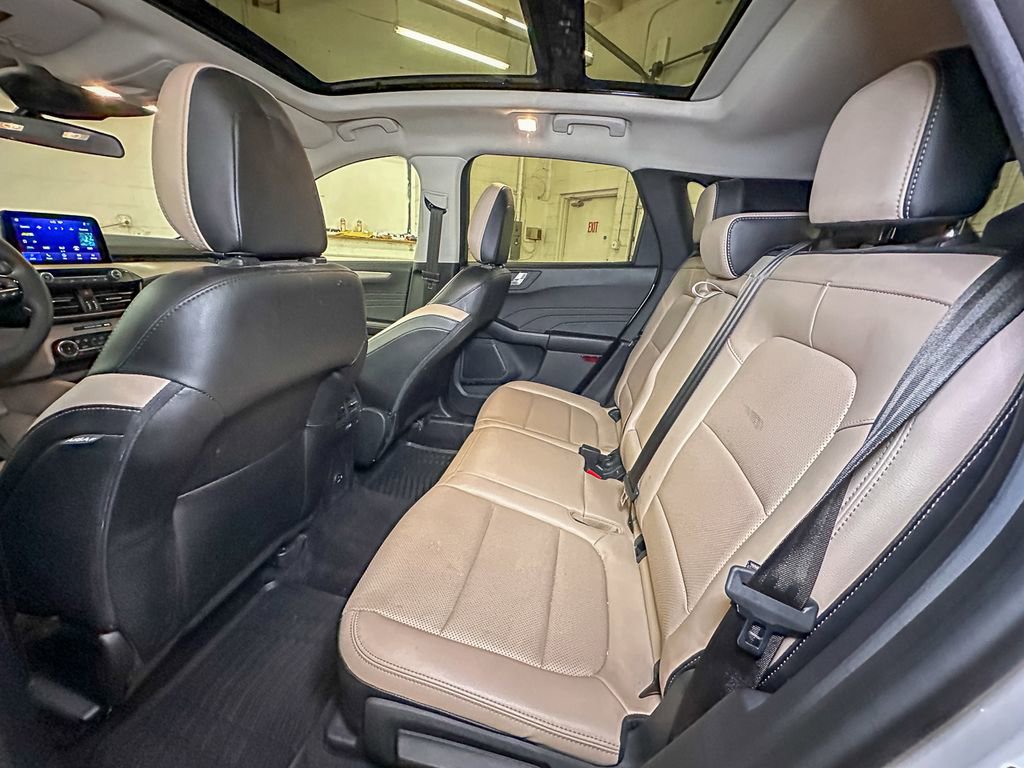 Certified 2022 Ford Escape SEL AWD/4WD image 30