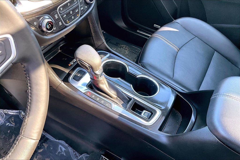 Used 2022 Chevrolet Equinox Premier image 16