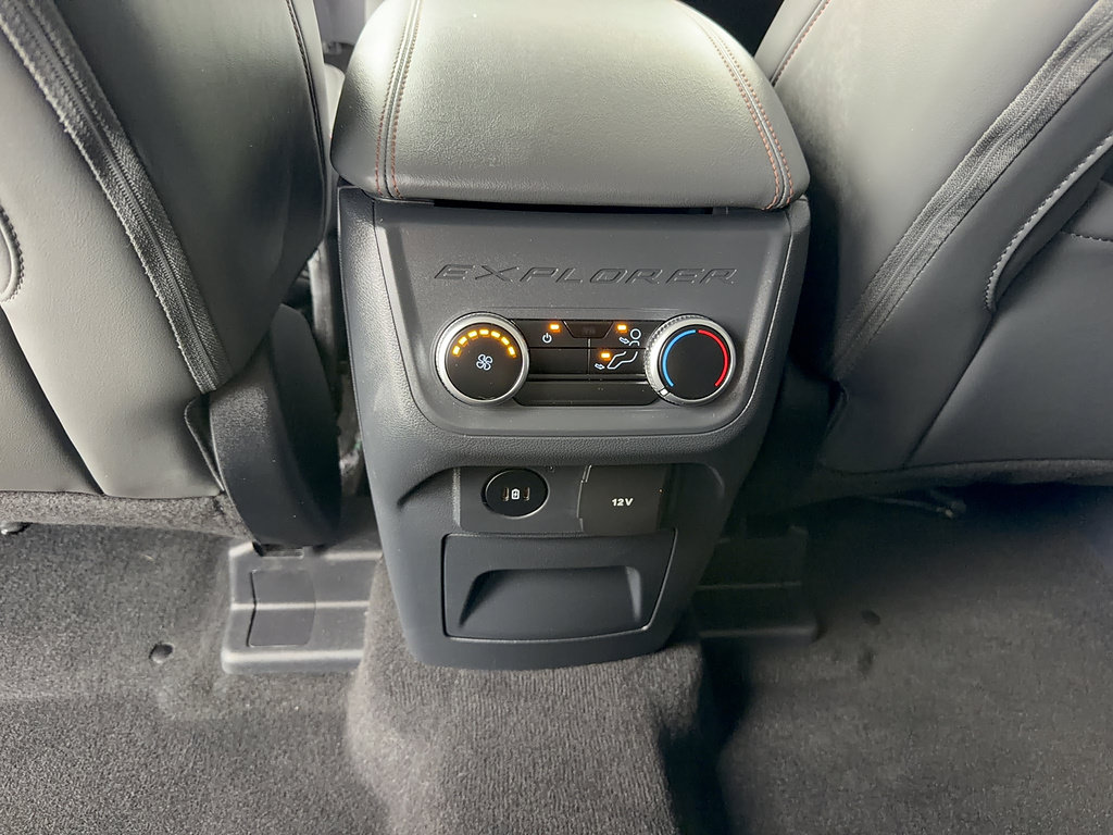 Certified 2025 Ford Explorer Active w/ Active Comfort Package RWD image 31