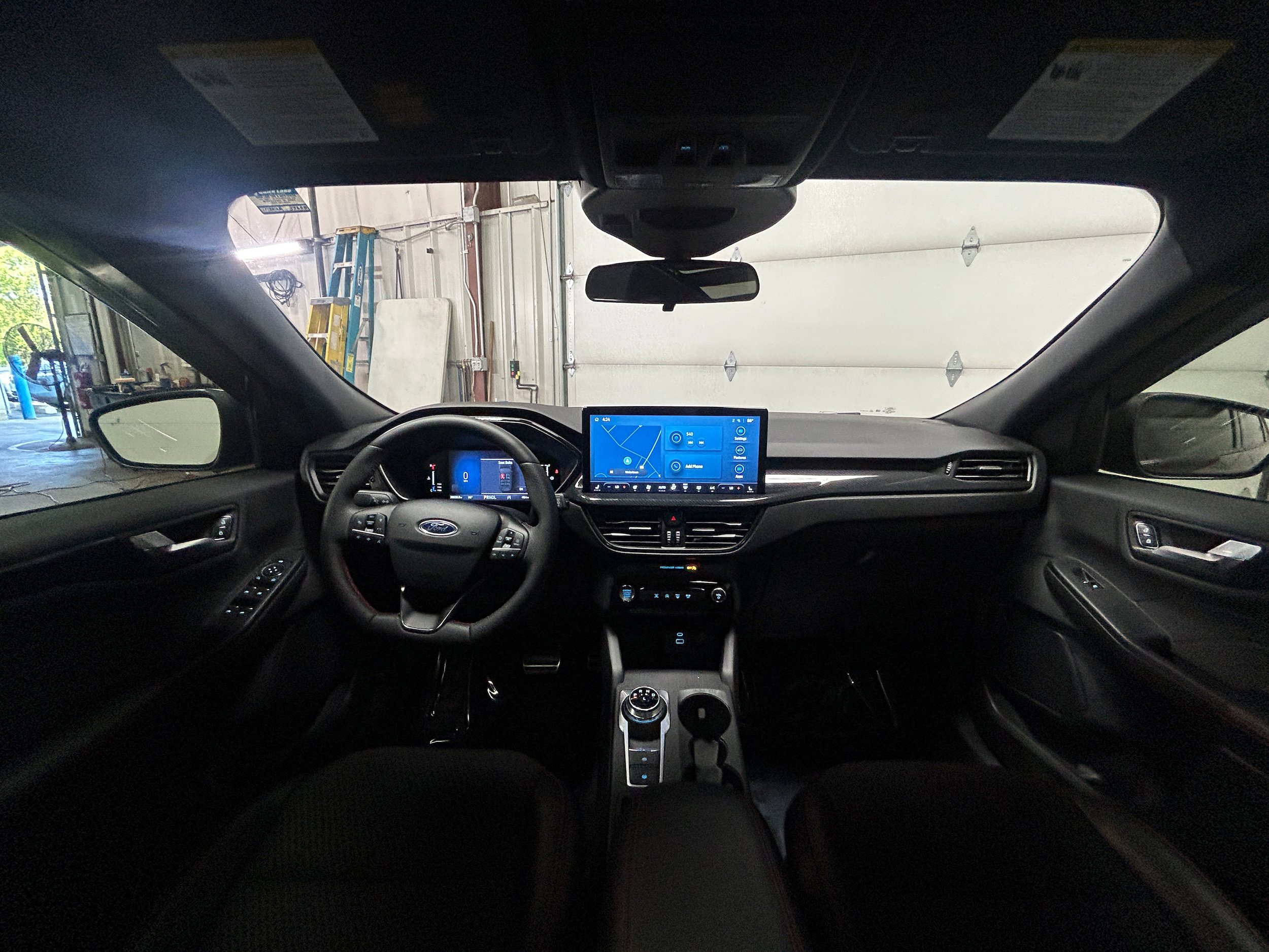 Certified 2023 Ford Escape ST-Line w/ Tech Pack #1 AWD/4WD image 3