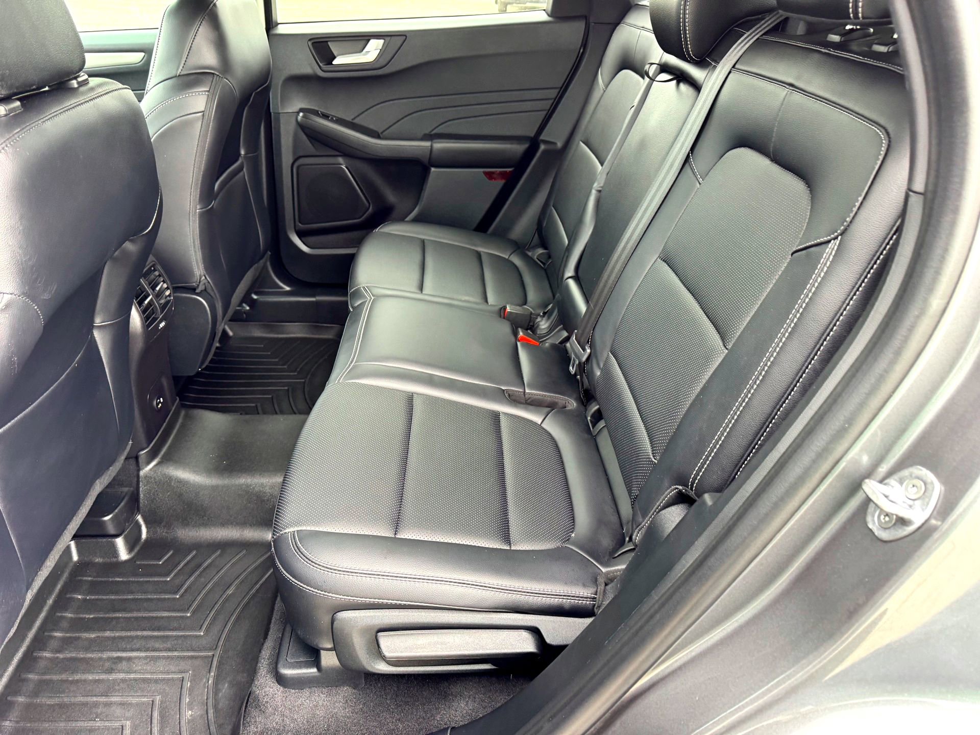Certified 2021 Ford Escape SEL AWD/4WD image 16