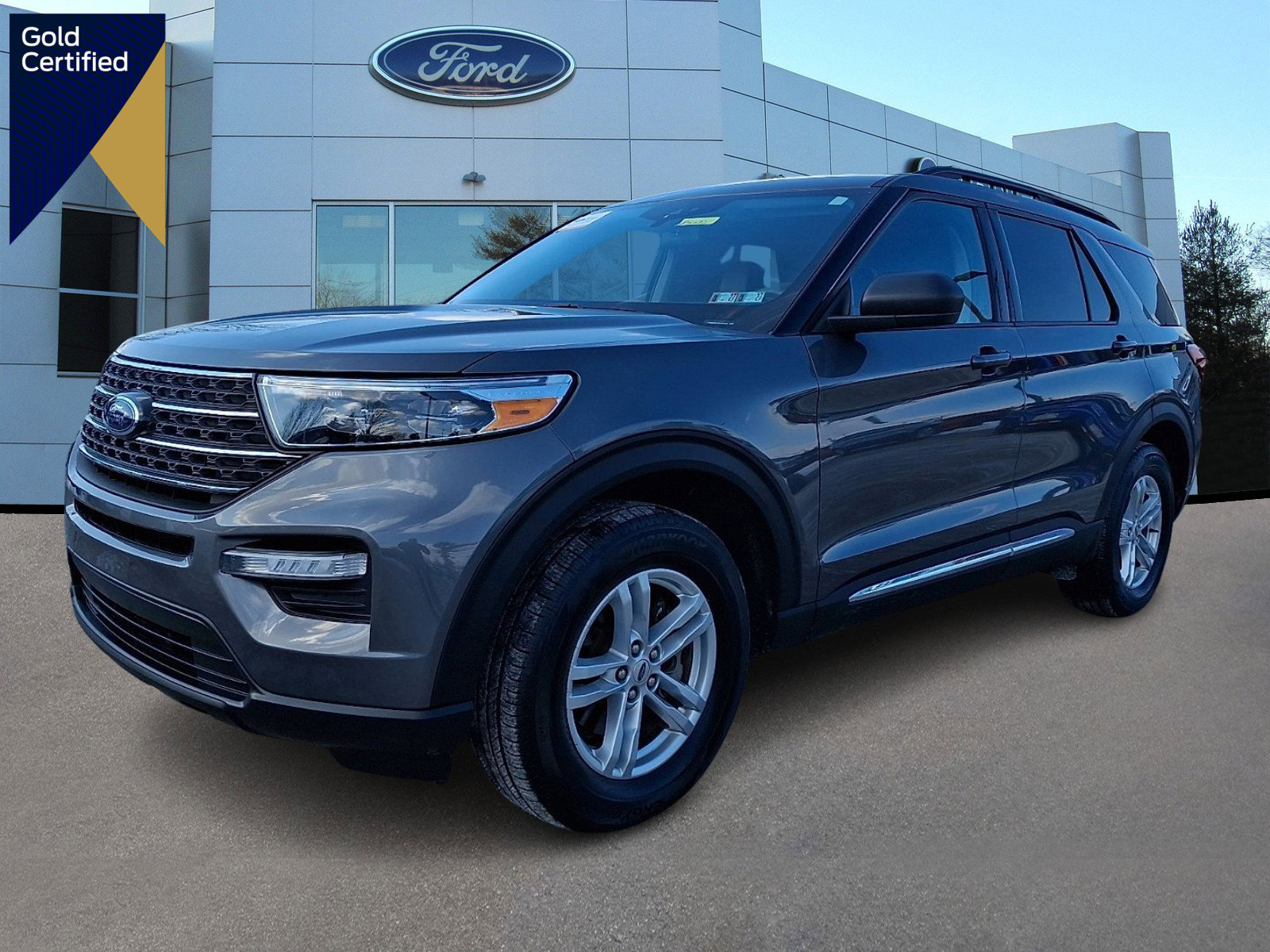 Certified 2023 Ford Explorer XLT w/ Equipment Group 202A