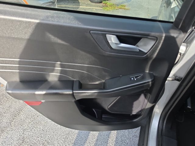 Certified 2023 Ford Escape ST-Line w/ Tech Pack #1 FWD image 12