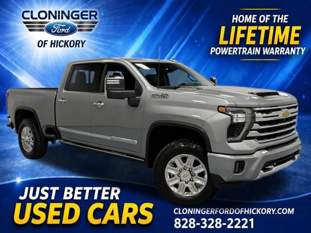 Used 2025 Chevrolet Silverado 2500 High Country AWD/4WD image 1