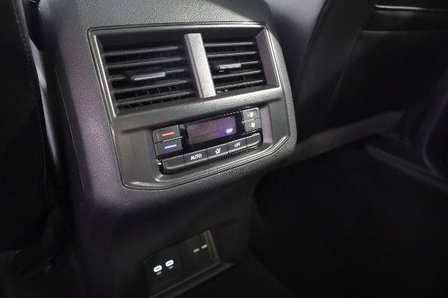 Used 2022 Volkswagen Atlas SEL AWD/4WD image 31