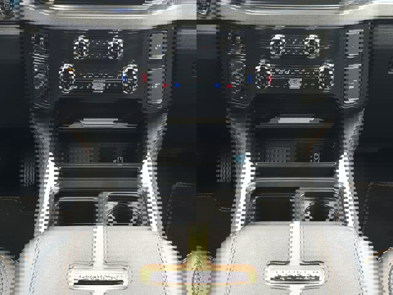 Certified 2024 Ford F450 Platinum w/ FX4 Off-Road Package image 17