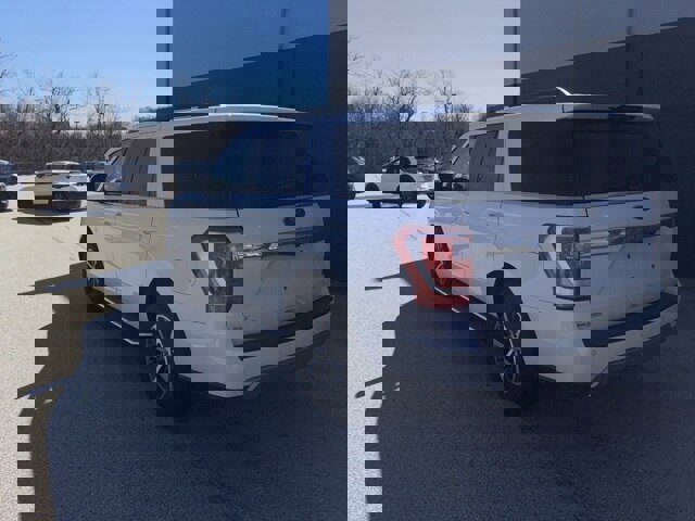 Certified 2020 Ford Expedition XLT w/ Equipment Group 202A image 21