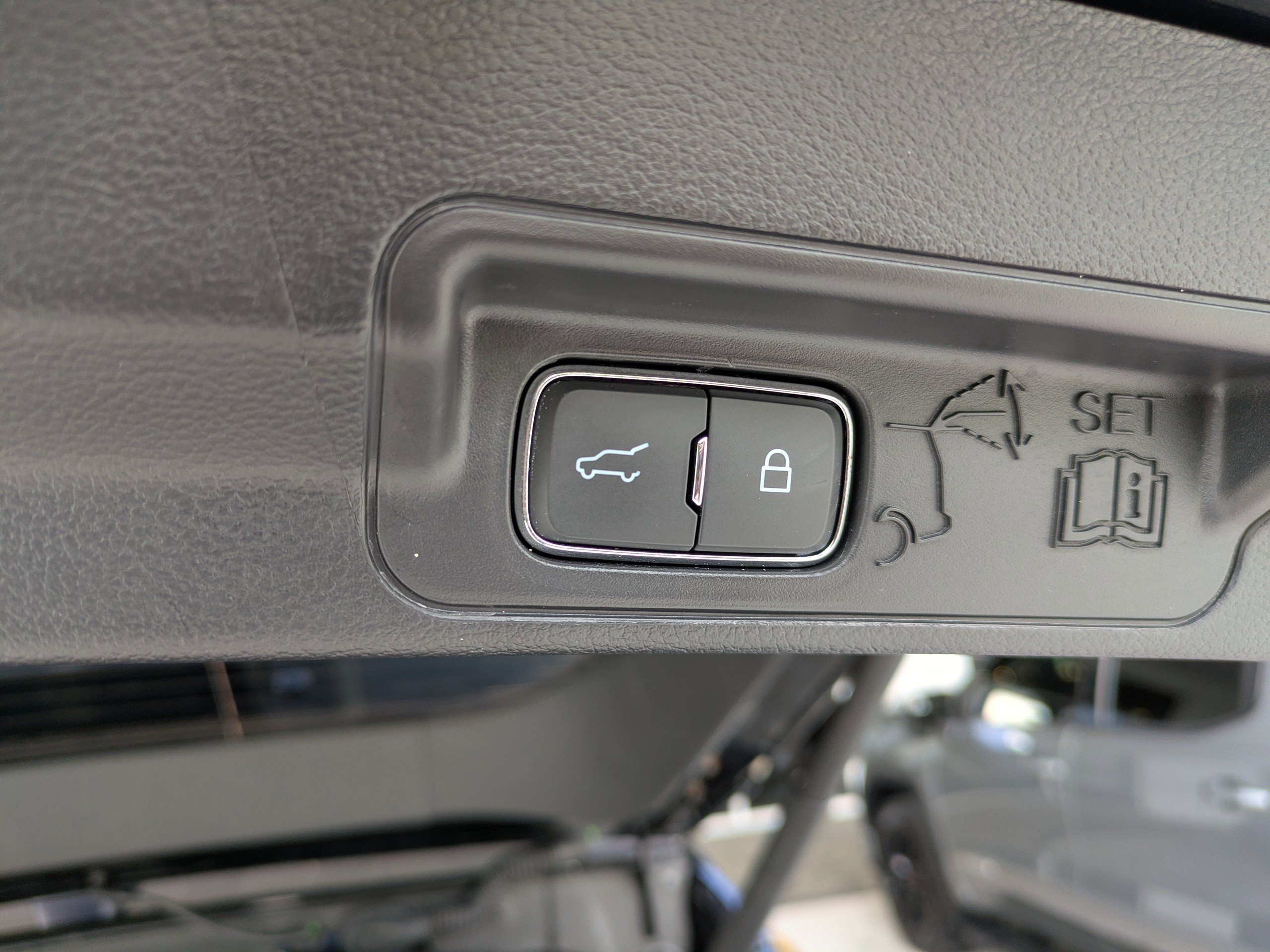Certified 2025 Ford Explorer ST-Line AWD/4WD image 21