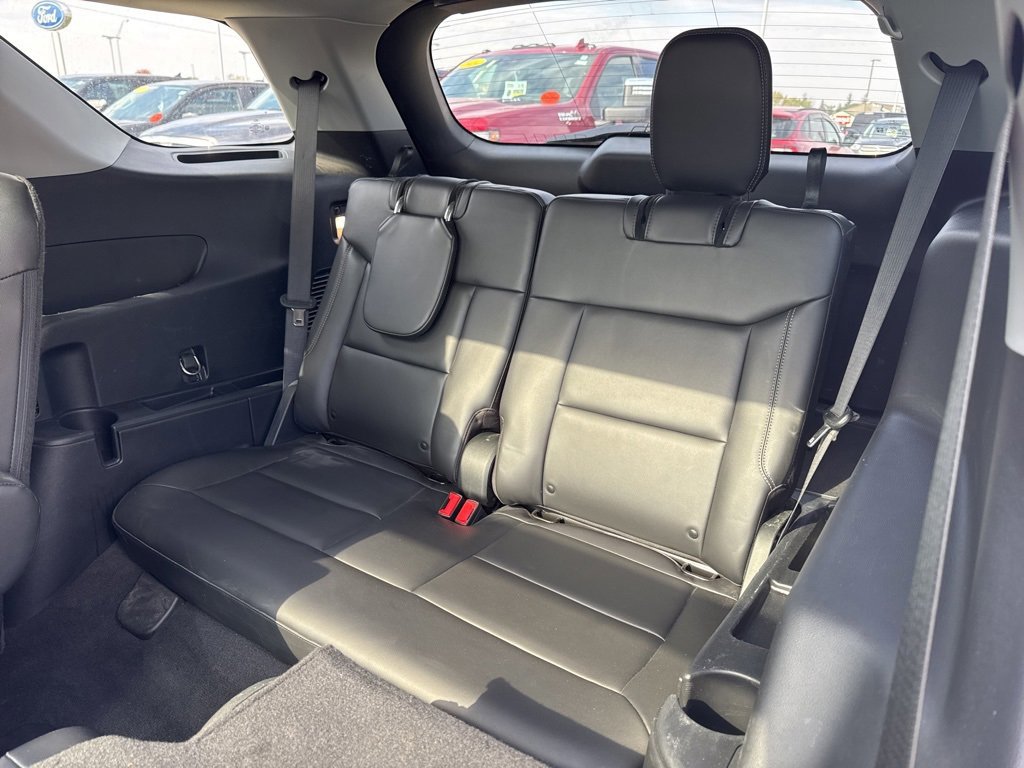 Certified 2022 Ford Explorer XLT w/ Equipment Group 202A image 28