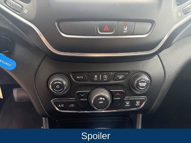 Used 2021 Jeep Cherokee Latitude FWD image 18