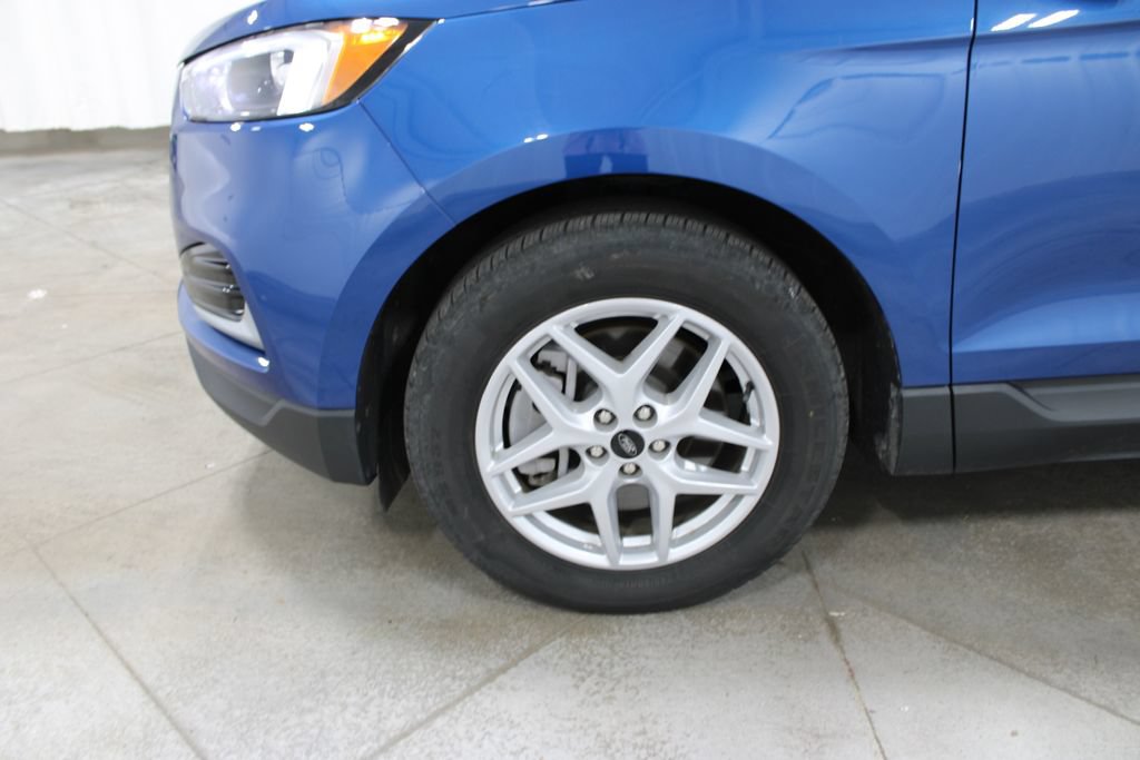Certified 2024 Ford Edge SEL AWD/4WD image 35