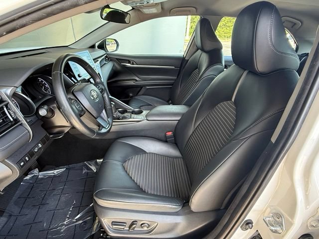 Used 2022 Toyota Camry SE FWD image 11