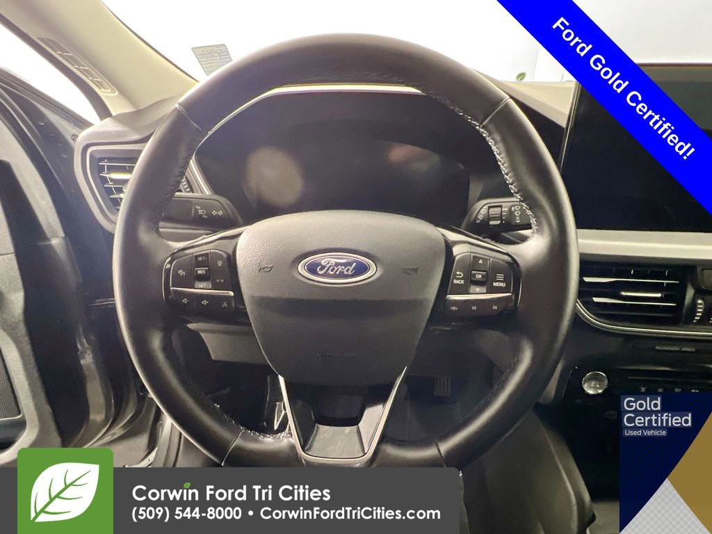 Certified 2025 Ford Escape Platinum AWD/4WD image 8