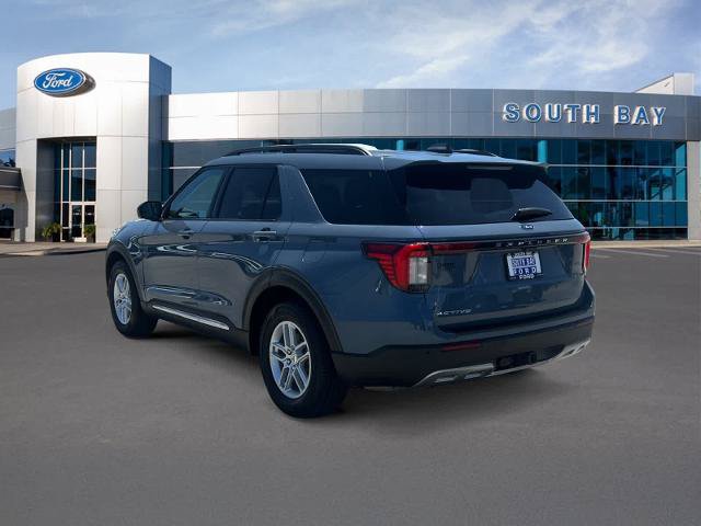 Certified 2025 Ford Explorer Active w/ Active Comfort Package RWD image 3